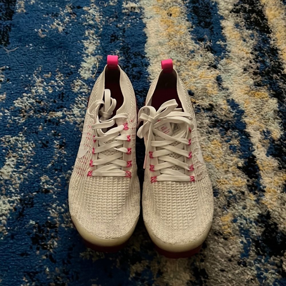 Women’s sneakers